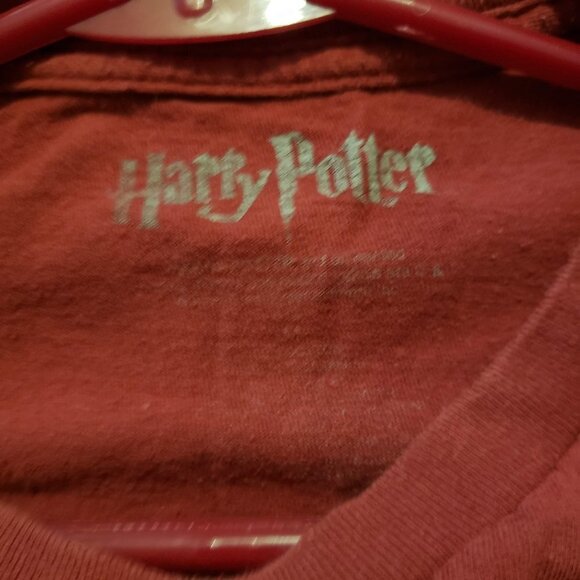 Harry Potter Short Sleeve Red Gryffindor Quidditch M T Shirt - Size Estimated - Picture 3 of 3